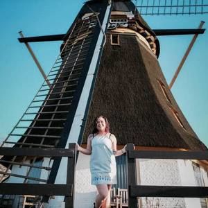 Meet your Posher, Danielle